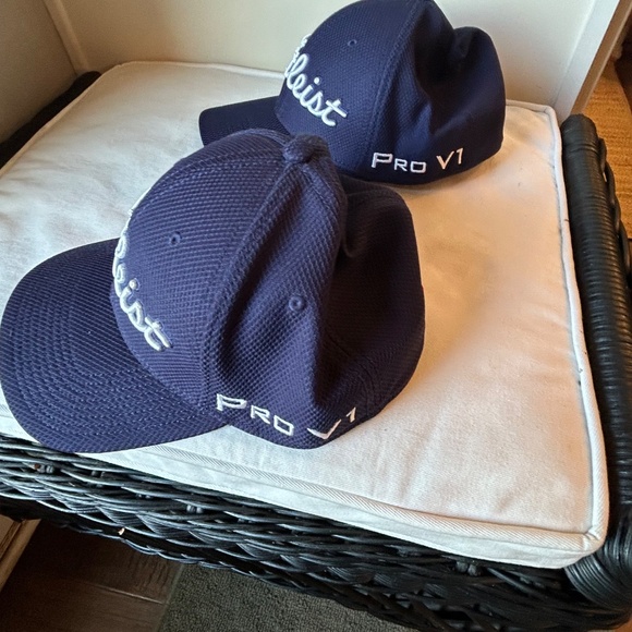 Set of 2 Titleist Pro V1 & Foot-Joy Golf Hats - Navy Blue - Picture 4 of 8
